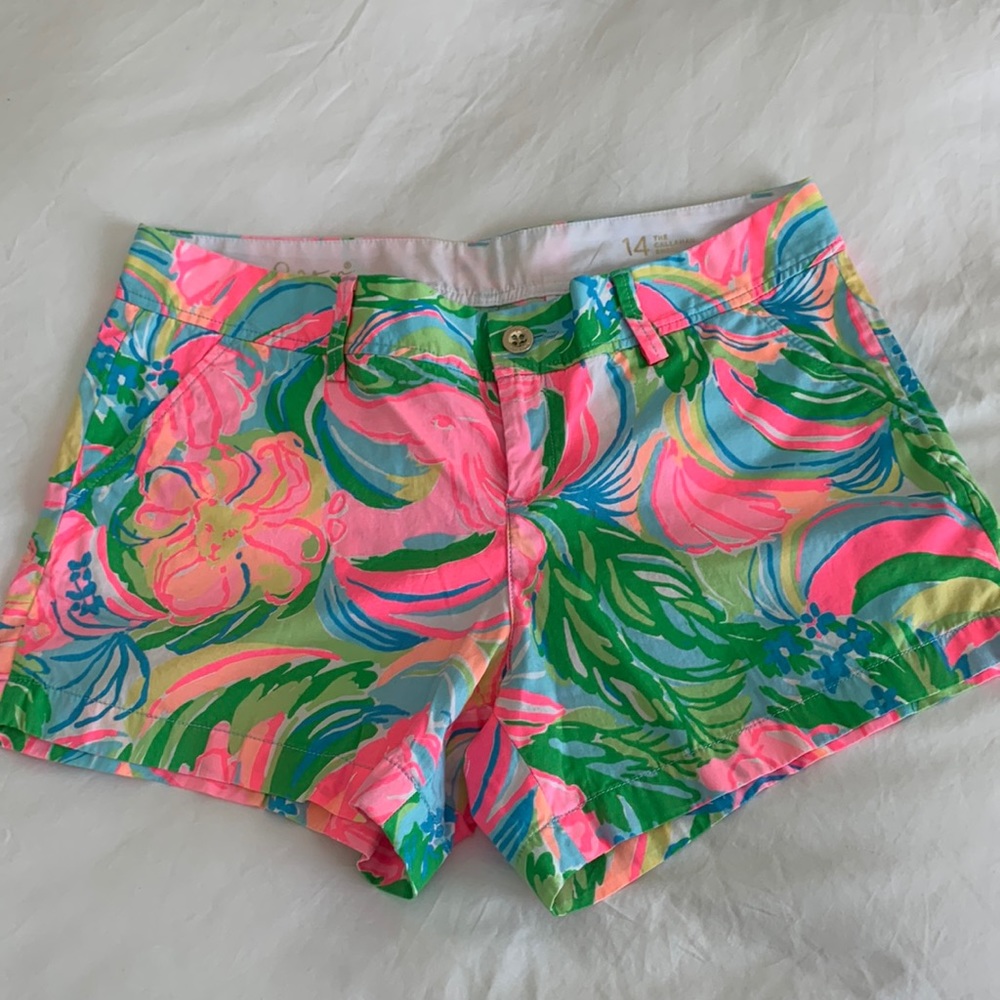 Lily Pulitzer  womens shorts (size 14)